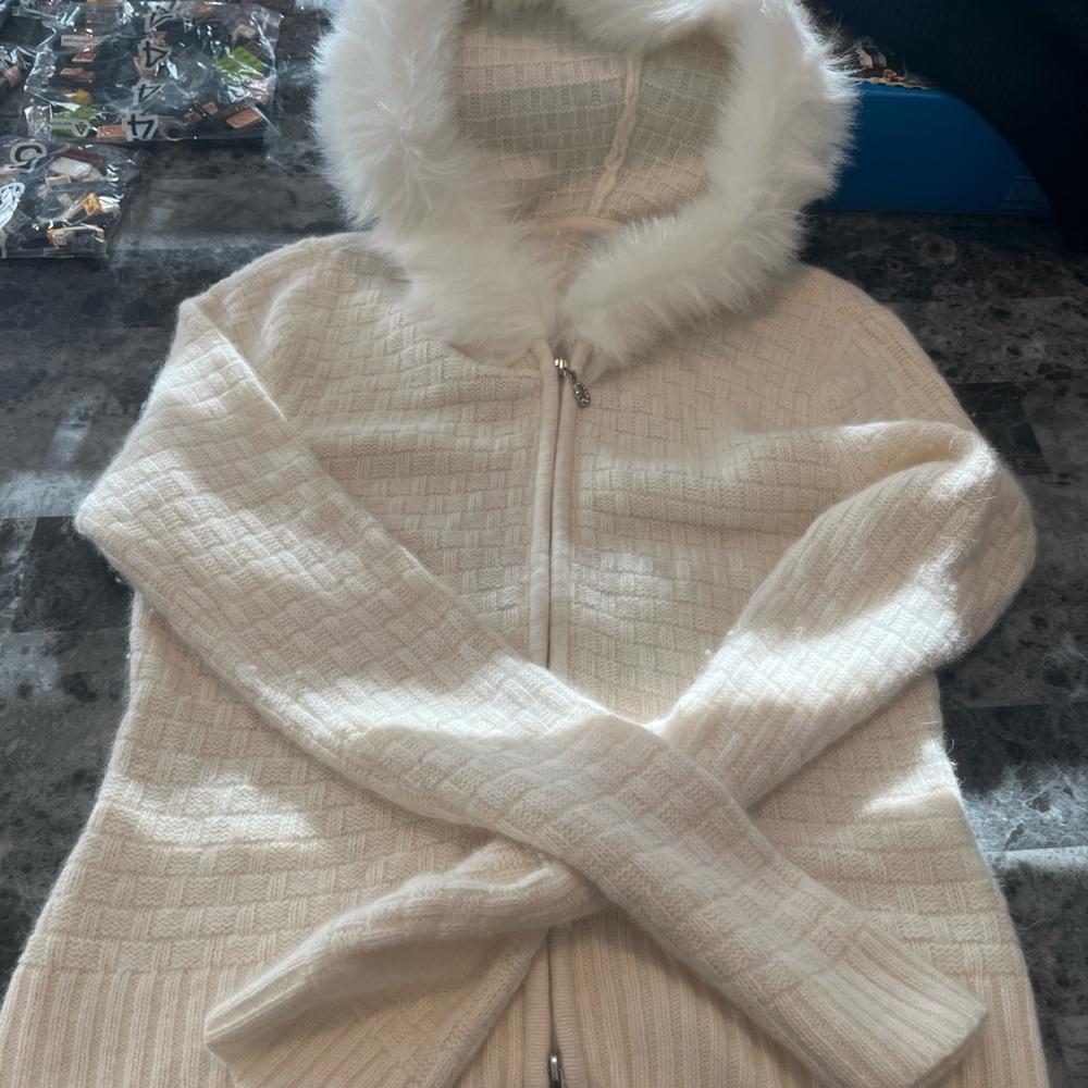 Frost Women's White Hooded Jacket y2k fur rimmed hoodie